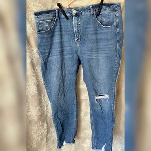 Women’s Plus Size 24 crop Jeans